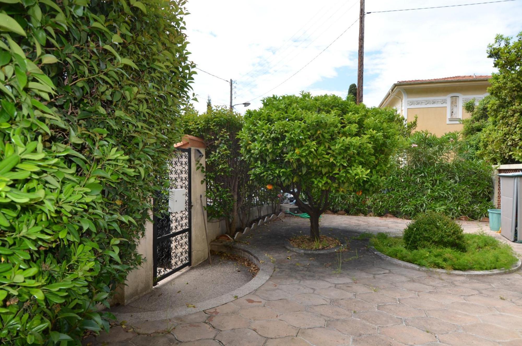 Parc Louisa - Appartement D'Epoque Avec Jardin Et Parking 4 Personnes Le Port De Νίκαια Εξωτερικό φωτογραφία