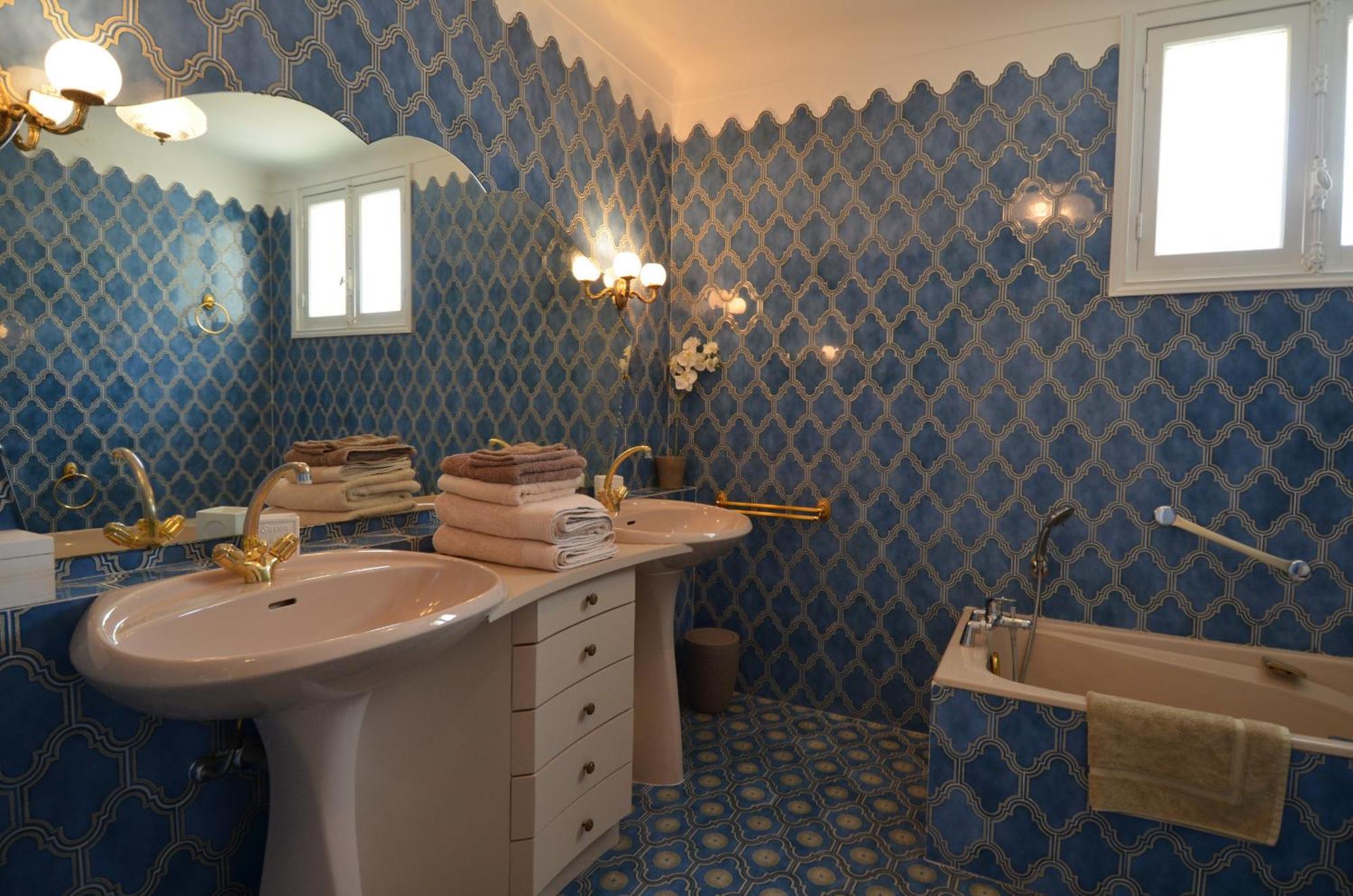 Parc Louisa - Appartement D'Epoque Avec Jardin Et Parking 4 Personnes Le Port De Νίκαια Εξωτερικό φωτογραφία